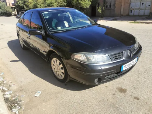 Renault Laguna 2 2001 inisial pari