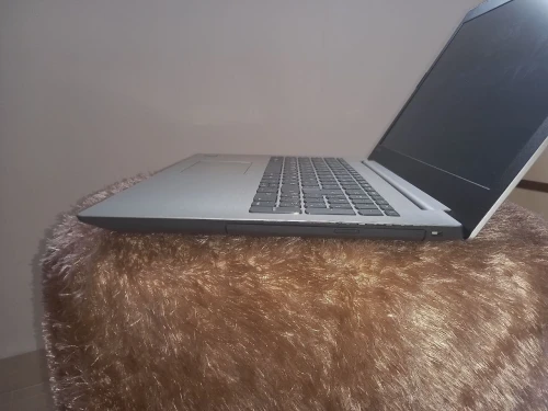 Lenovo ideapad 330 celeron 3867u 4 RAM 256 SSD