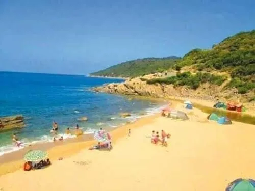 Location vacances Appartement F3 Skikda Kerkera