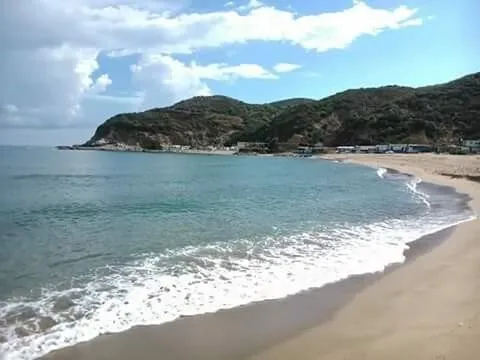Location vacances Appartement F3 Skikda Kerkera