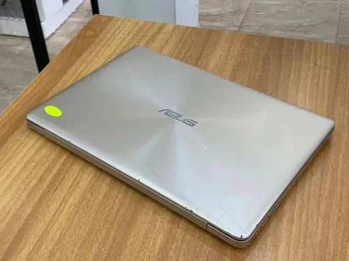 ASUS S14 / INTEL I5 8 EME / 8 G / 256 SSD /14 FHD + CARTBLE
