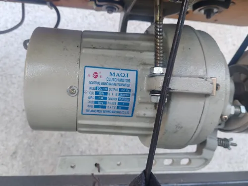Machine a coudre industrielle