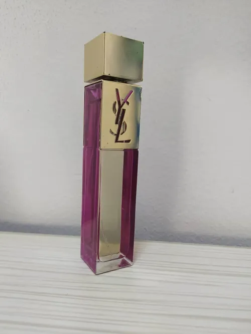 Elle Yves Saint Laurent 