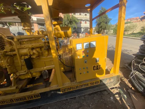 محرك CAT 250 KVA