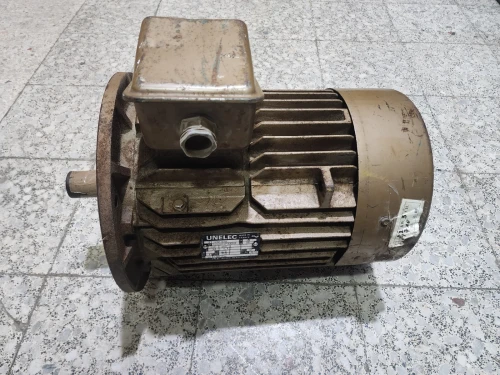 Moteur électrique UNELEC triphasé (3~), 2,2kw 220v/380v