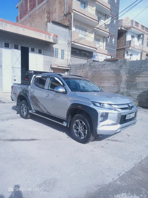 Mitsubishi L200 2022 Doube cabine Evolution