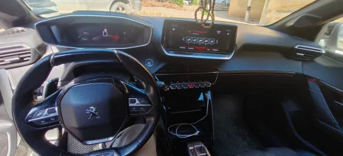 Peugeot 208 2023 GT