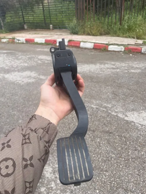 Pédale accélérateur original BOCH berlingo et 207