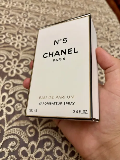  CHANEL N5 Eau De Parfum