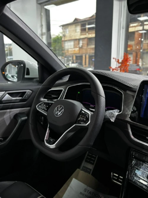Volkswagen T-Roc 2025 R-Line 