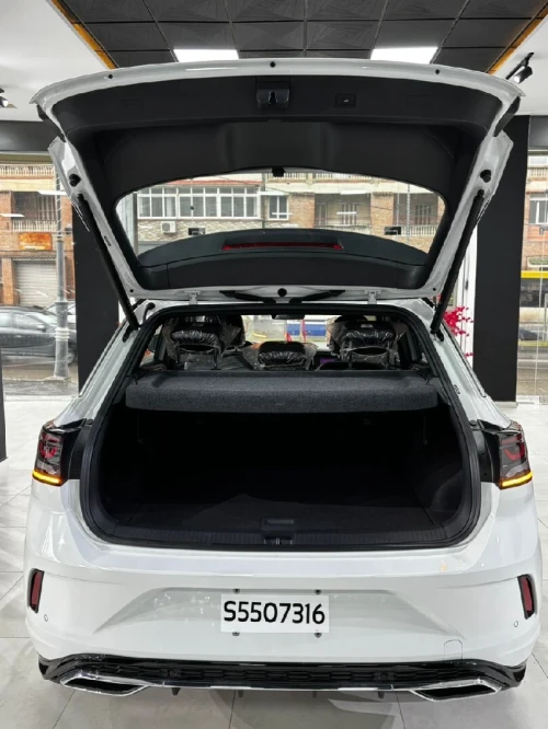 Volkswagen T-Roc 2025 R-Line 