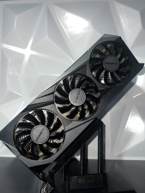 RTX 3070 GIGABYTE 3 FAN / GPU / 8GB