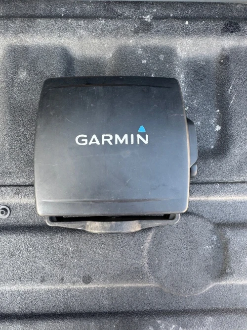 Sondeur Garmin GPSmap 585.  5 pouces 