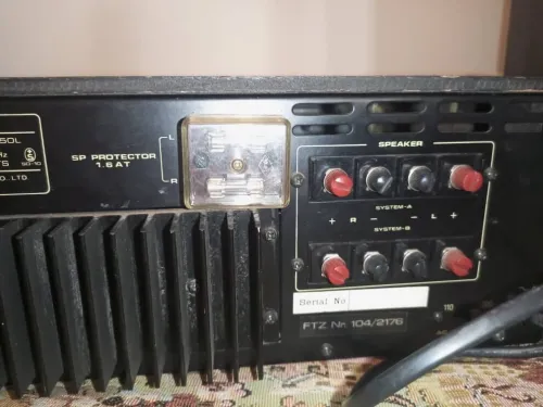 Amplificateur son avec deux grande baffles 
