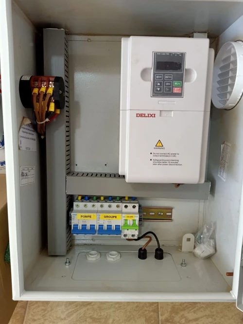 Variateur Solaire (Solar Pompe Drive) Avec Des Puissances Pour Pompage Marque DELIXI 