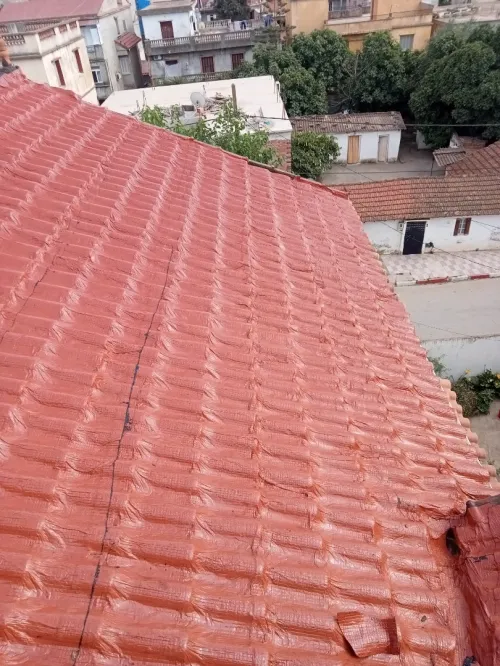 chape et membrane goudronne