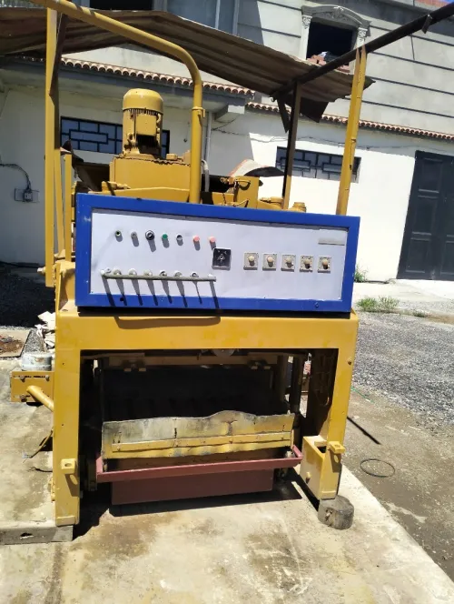 Machine de parpaing 