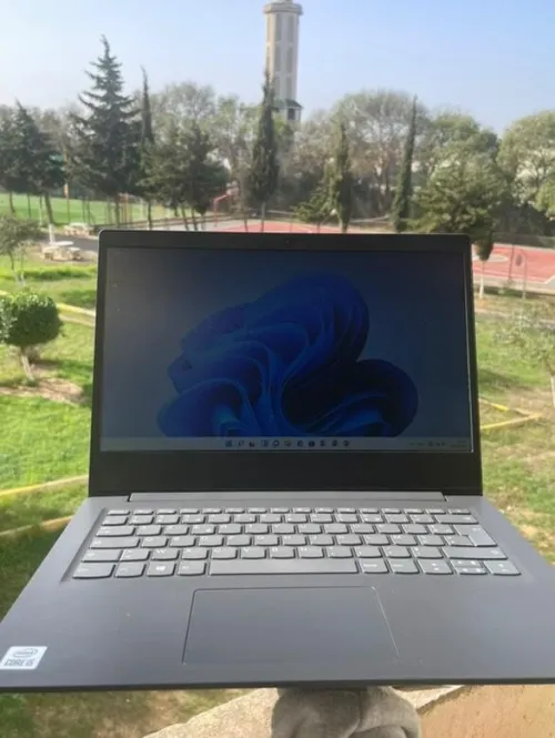 Lenovo 