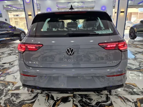 Volkswagen Golf 8 2025 R-Line