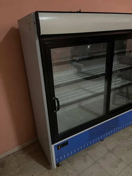Armoire presentoir