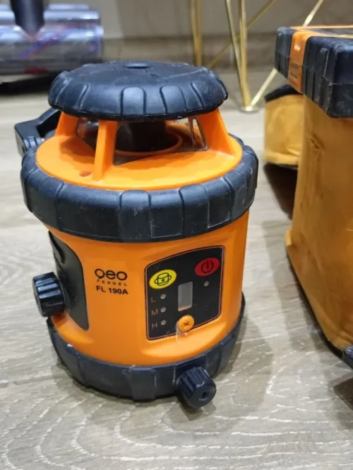 Niveau laser avec cellule 