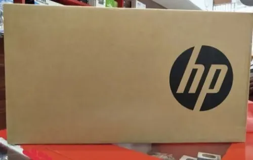 HP 250 G10 - CORE I5-1334U - 8GB - 512GB SSD - 15,6" FHD - Wi-Fi6 - INTEL IRIS XE - FREEDOS - ARGENT
