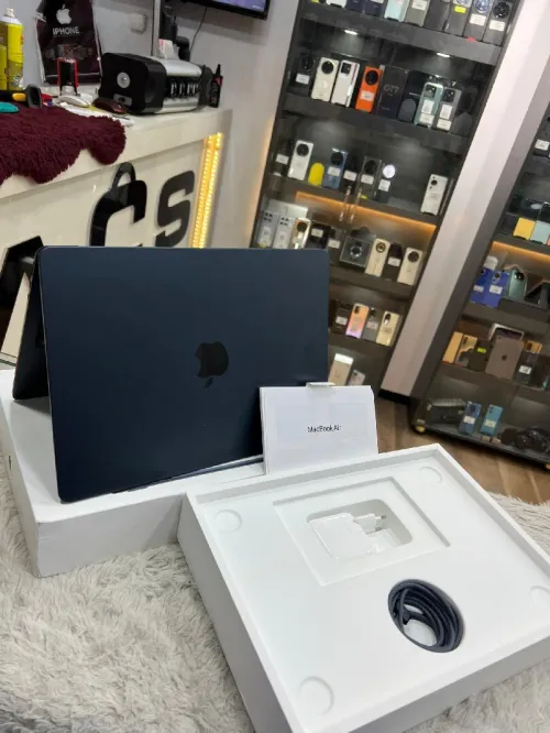 Macbook air m2 13 inch 256  neuf jamais Utilisè 