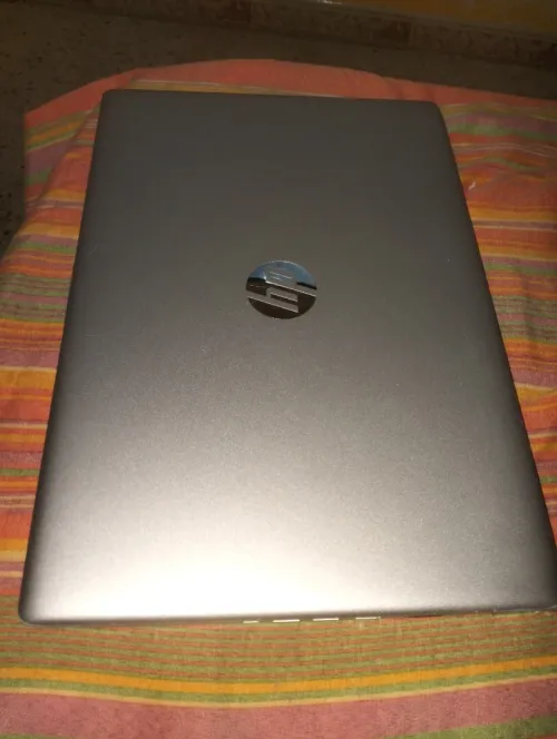 hp probook 450 g5 ( i5-7 TH) 8GB 256 SSD