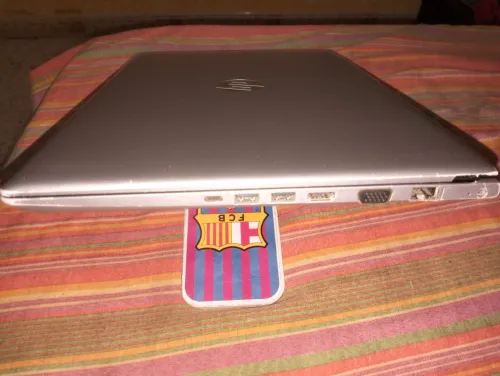 hp probook 450 g5 ( i5-7 TH) 8GB 256 SSD
