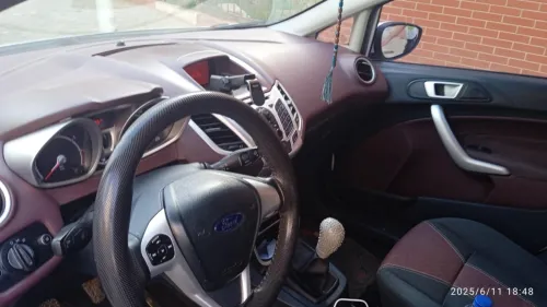 Ford Fiesta 2012 Titanium Sport pack