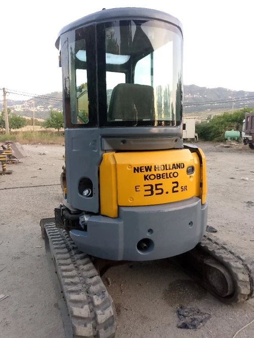 Minipelle New Holland 35.2 sr 2005
