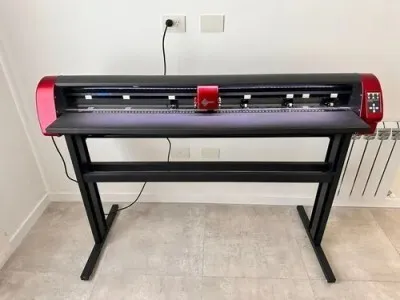 Plotter skycut d48