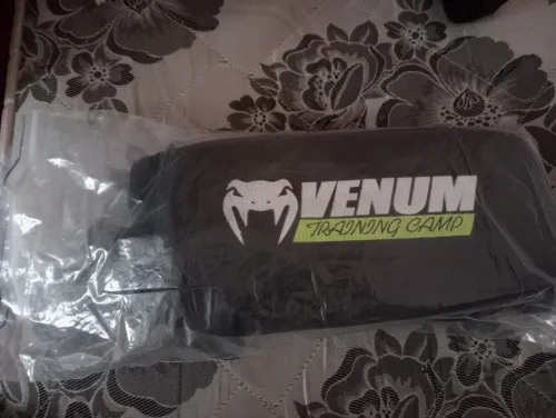 Équipement venum (kik boxing)