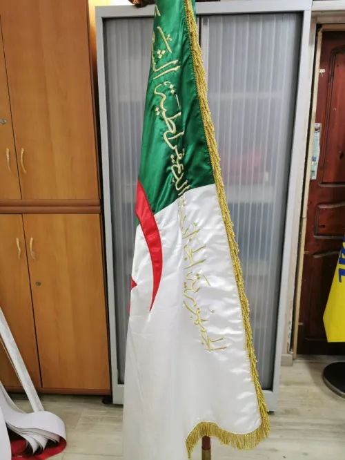 Confection et vente de drapeau