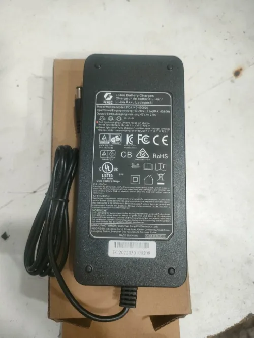 Chargeur trottinette électrique 42v original 