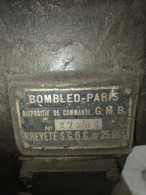 Cisaille guillotine à tôles fer et métaux