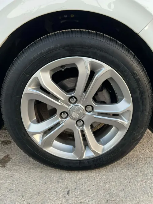 Peugeot 208 2013 Allure