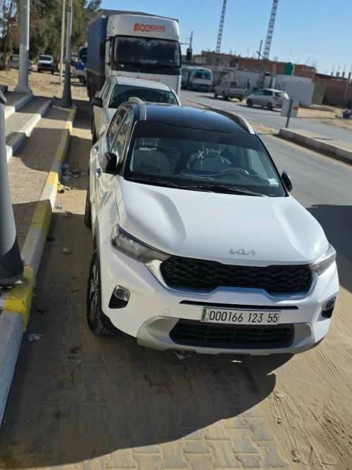 Kia Sonet  2023 Luxury