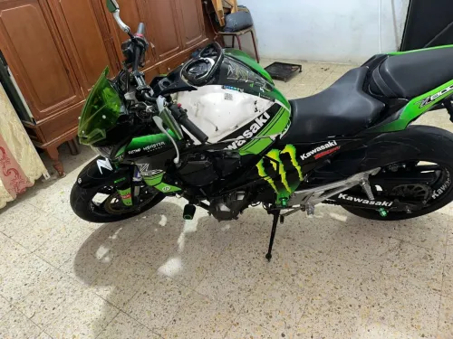 Kawazaki Z800 2014