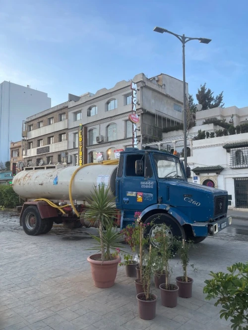Location camion citerne de 12 000L Location camion citerne de 12 000L 1983