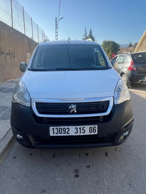 Peugeot Partner 2015 B9