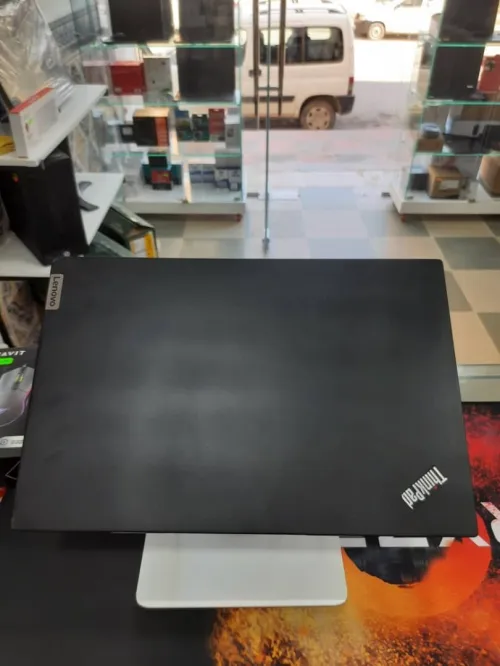 LENOVO Thinkpad E15 GEN2 ryzen 5 4500U