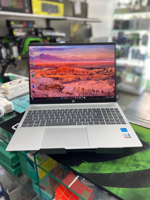 PC PORTBALE HP I5 13EME 16GO 512SSD ECRAN 16'' POUCES