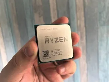 RYZEN 5 3400G bon etat  (tray)