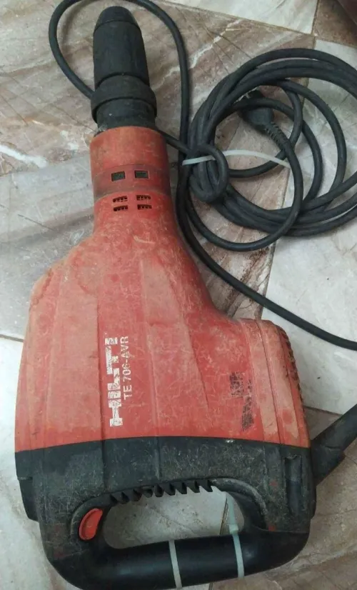 Hilti te 706 avr