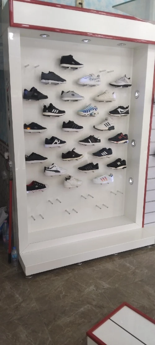Meuble d'exposition de chaussures 
