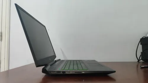 HP Pavilion Gaming 17 i7 9750H 24 Go RAM SSD 256 Go HDD 1 To  NVIDIA GTX 1650 4 Go
