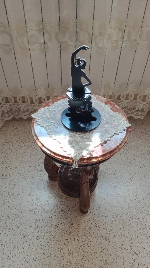 Table Coin trié Pieds