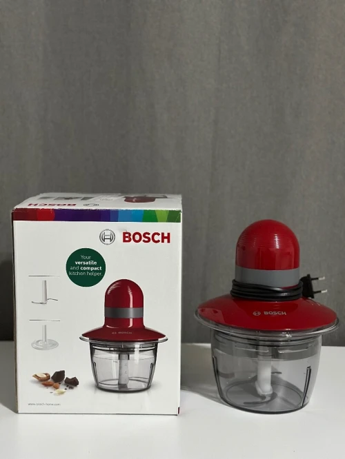 Hachoir bosch 400watt rouge 0,8L