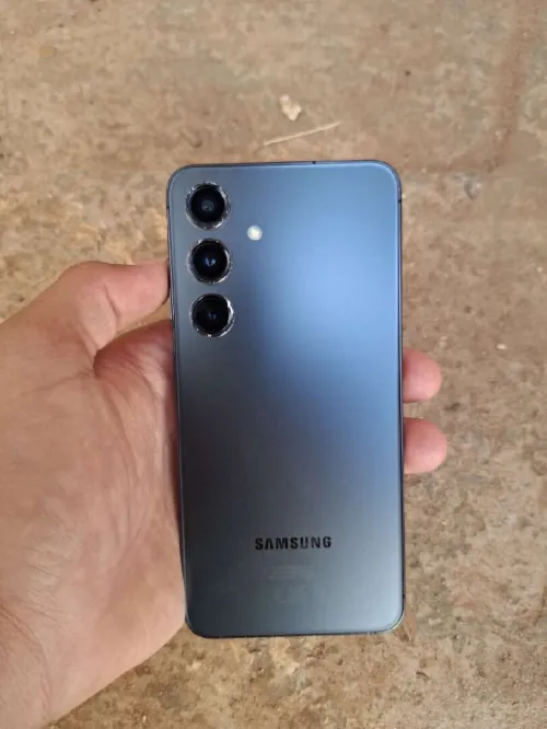 Samsung S24